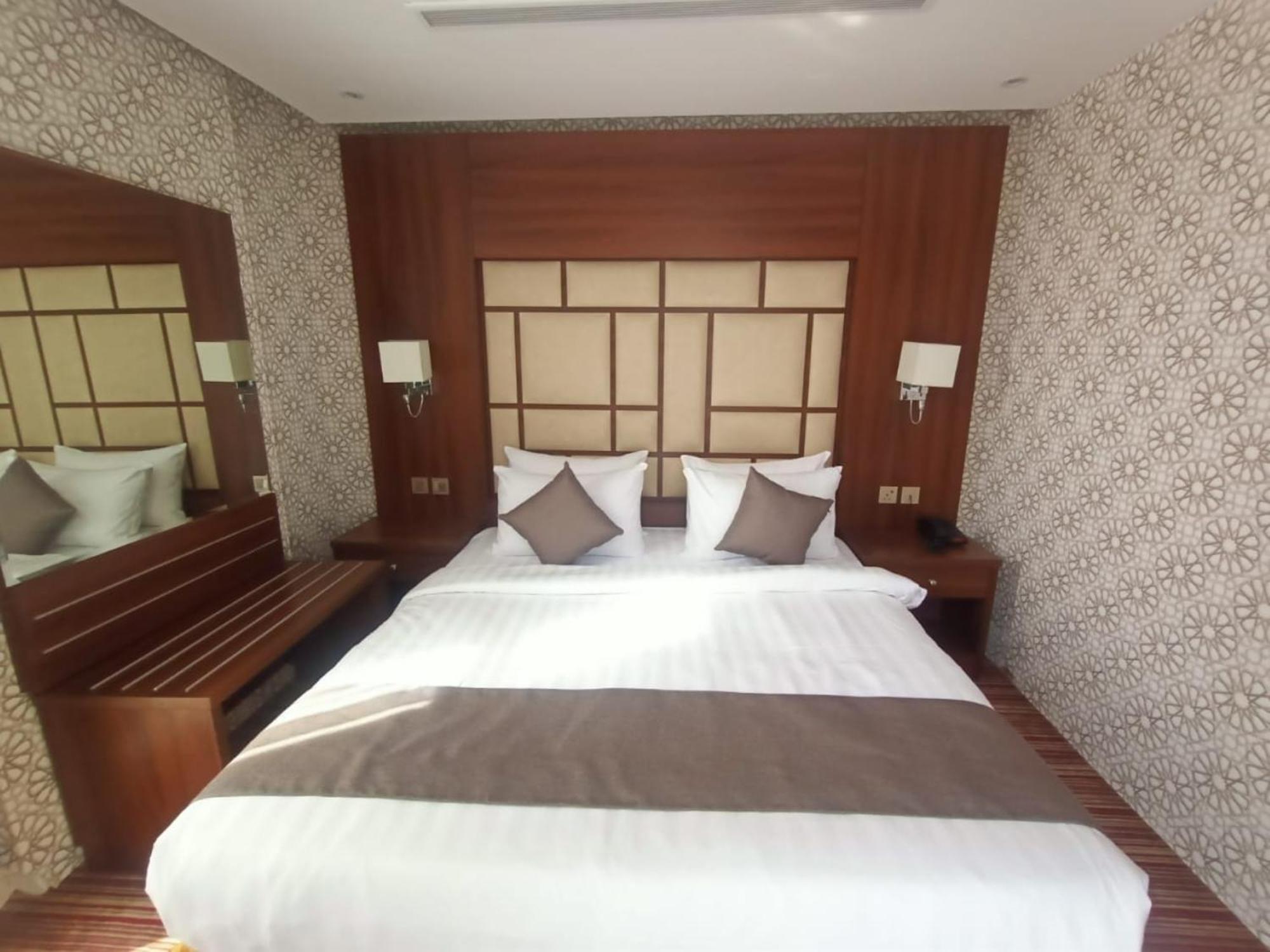 Готель Quiet Jeddah Al Hamra Екстер'єр фото